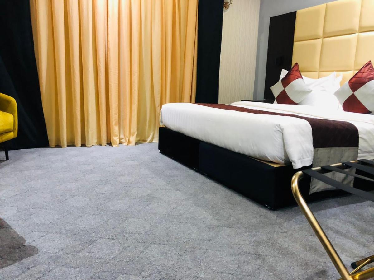 M Platinum Hotel Medina Екстер'єр фото