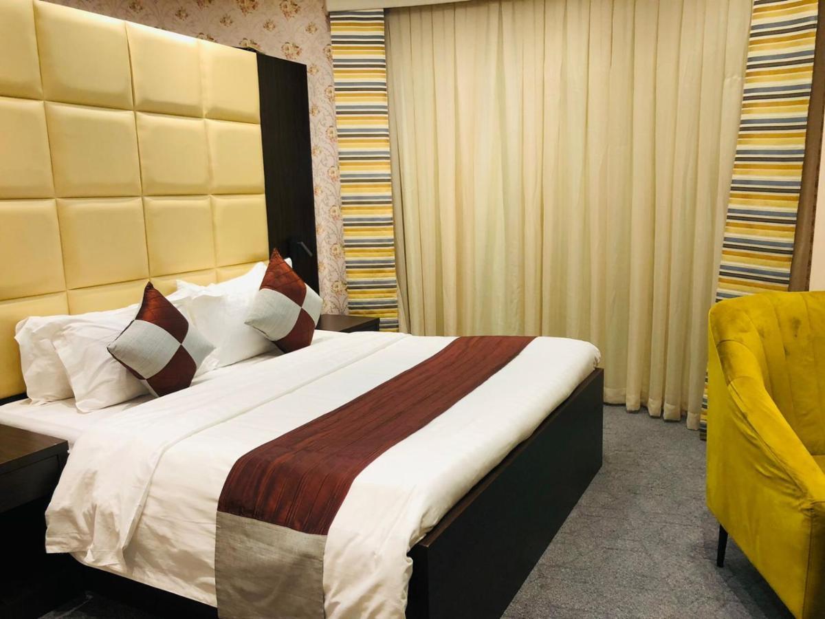 M Platinum Hotel Medina Екстер'єр фото
